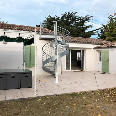 别墅 La Leinade Île dʼAix